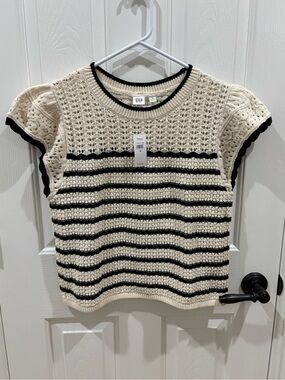 NWT GAP Women’s Crochet Knit Short Sleeve Stripe Sweater - Cream & Black size M